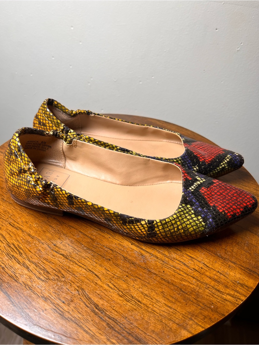 Kaari Blue Women’s Multicolor Snake-Print Pointed Toe Ballet Flats Size 6